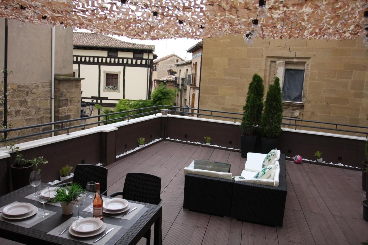 Edificio Privado Con Terraza Apartment Haro Luaran gambar